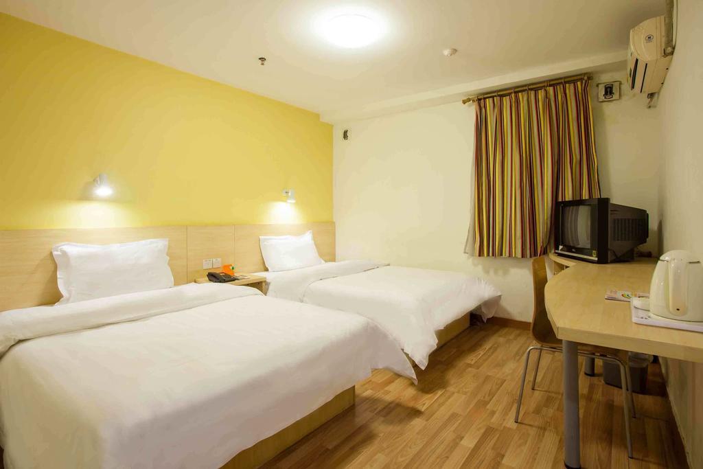 7Days Inn Luoyang Nanchang Road Wangfujing Room photo